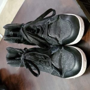 Pastry Glam Pie Glitter Dance Sneaker